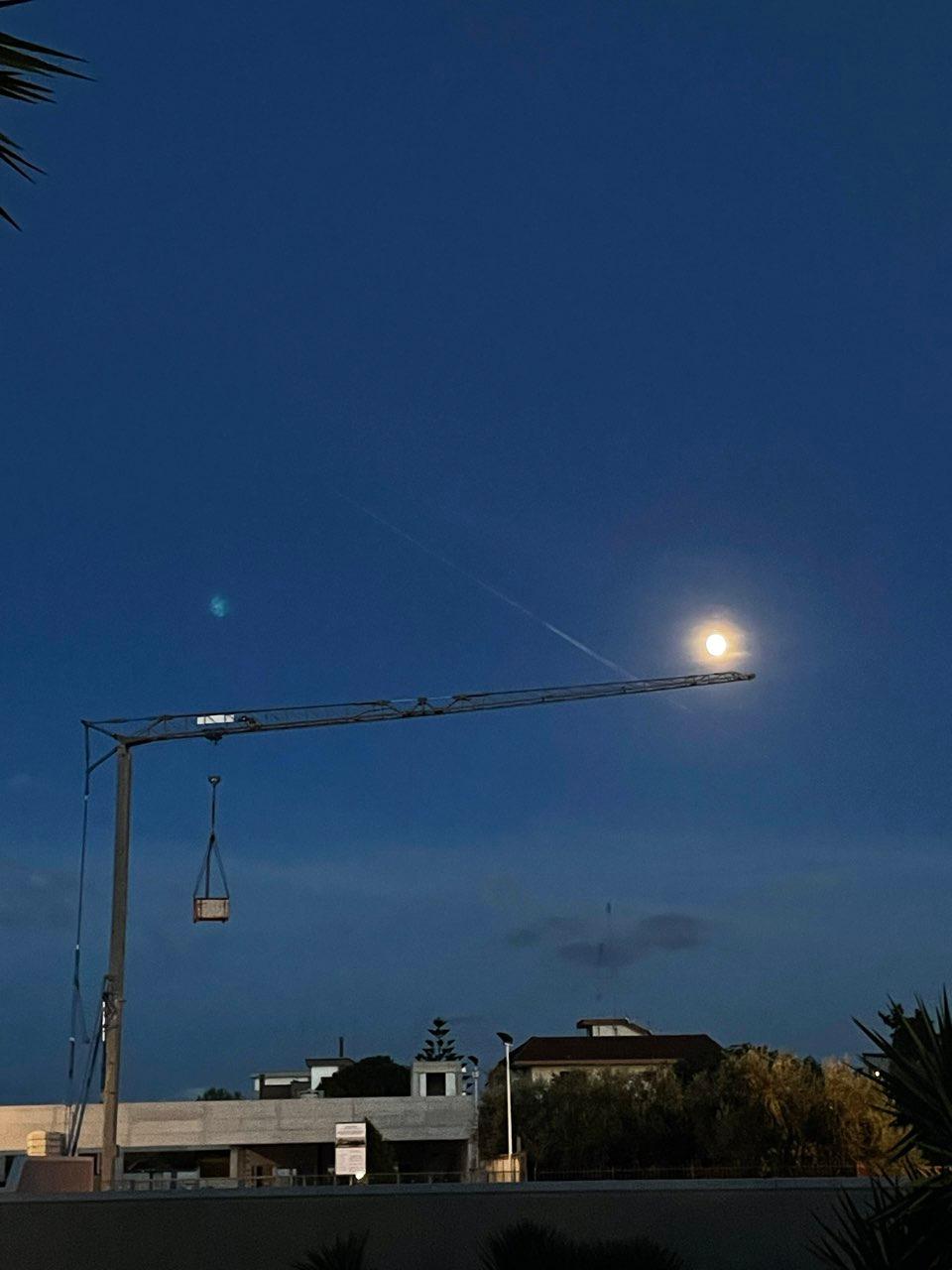 The Moon over Bari, Italy — waxing gibbous, Lunar Day 13