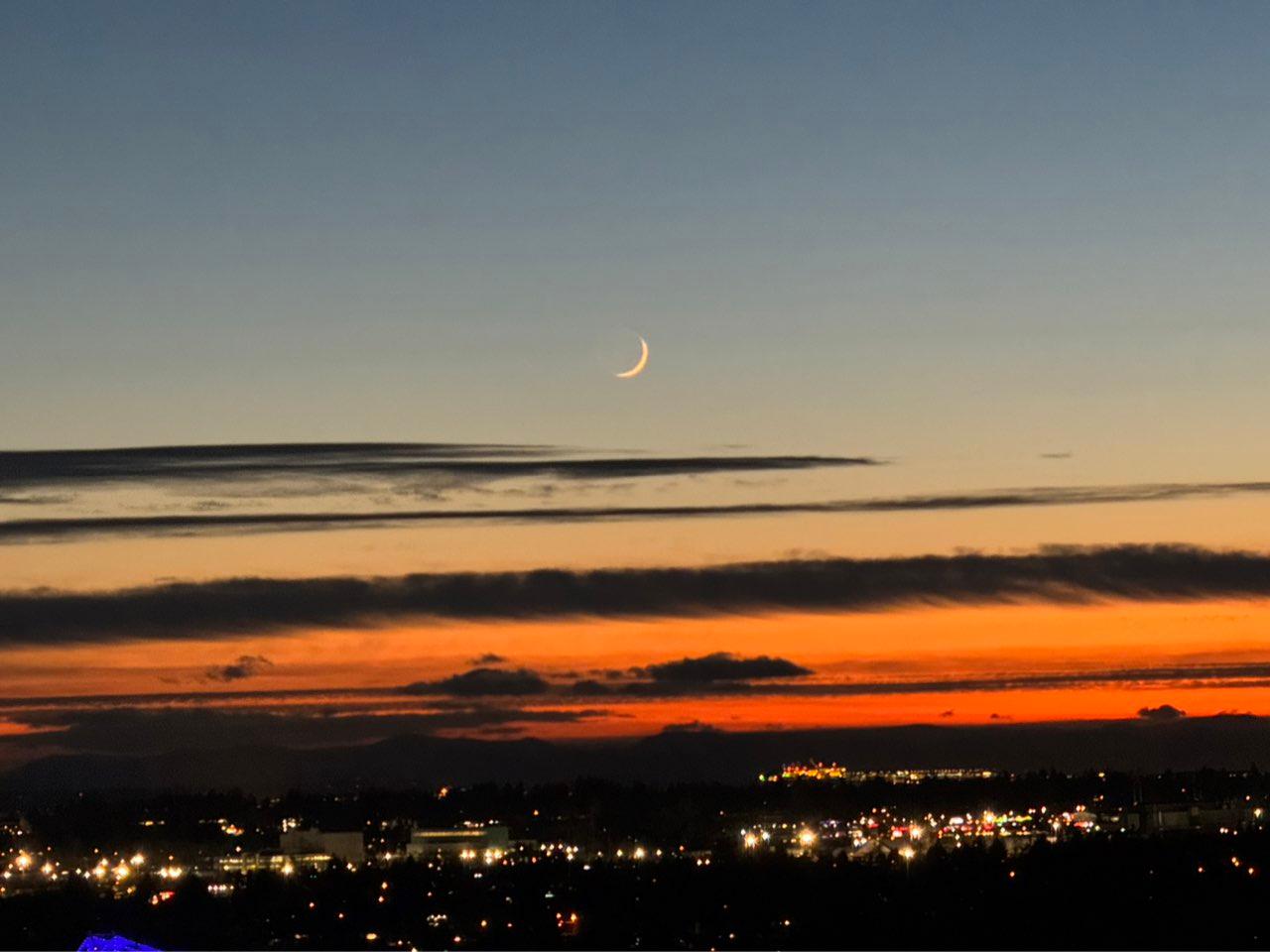 The Moon over Surrey, Canada — waxing crescent, Lunar Day 3