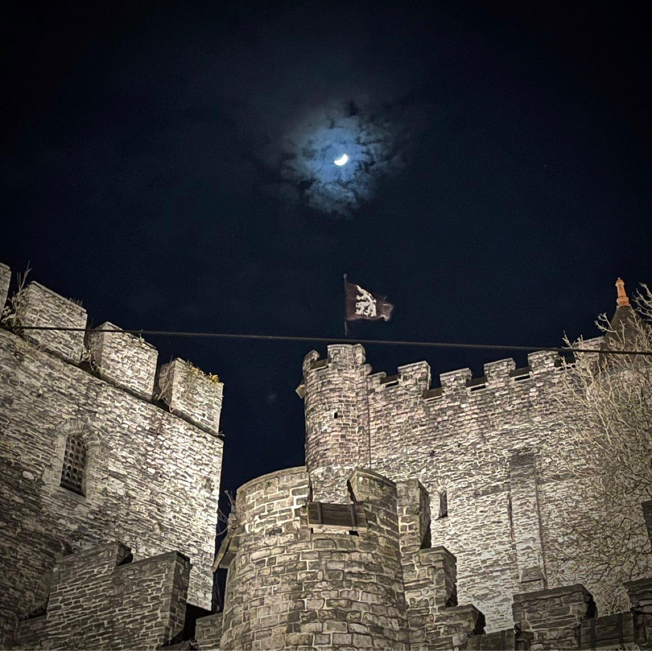 The Moon over Ghent, Belgium — waxing crescent, Lunar Day 5