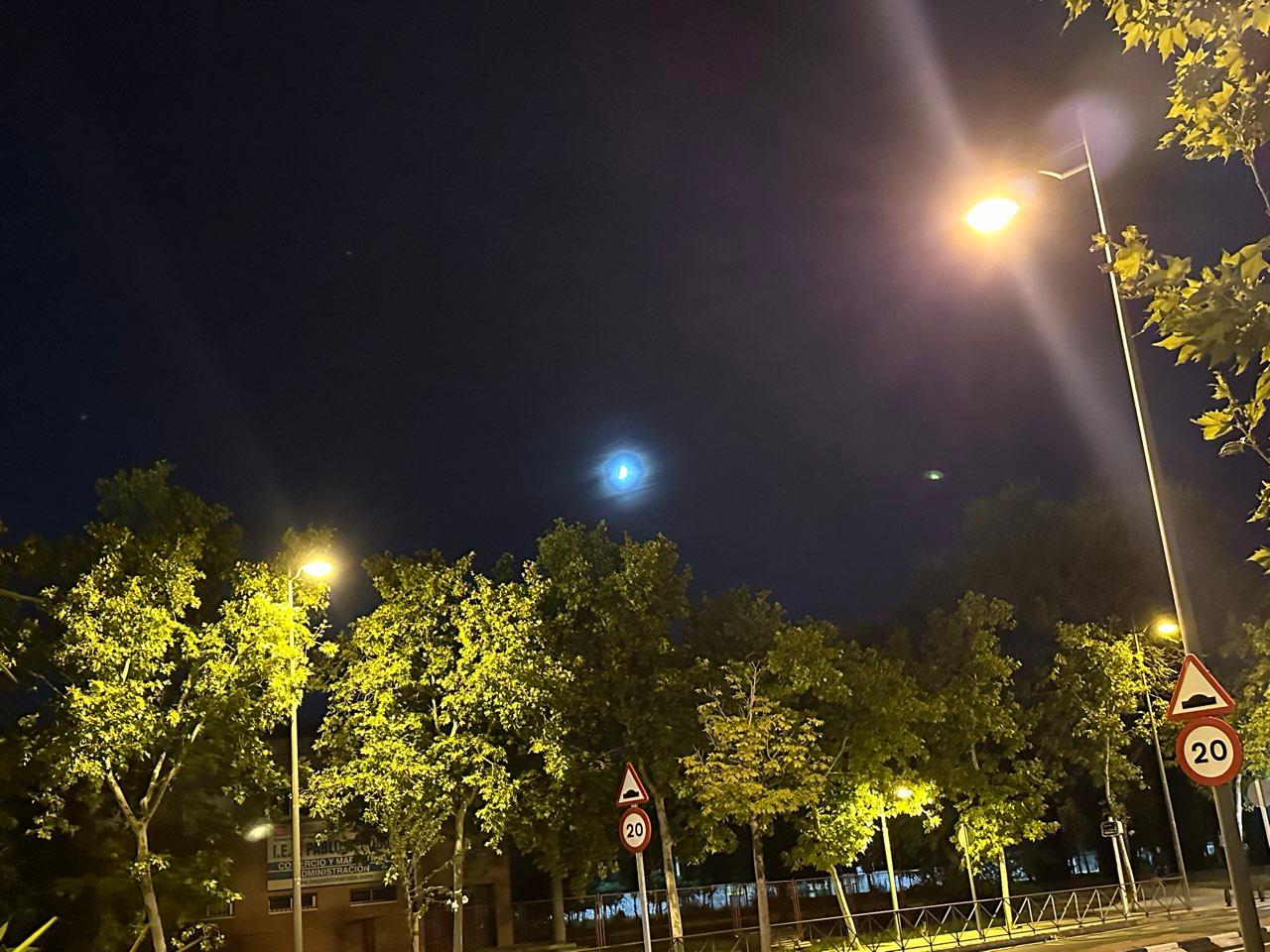 The Moon over Leganés, España — first quarter, Lunar Day 9