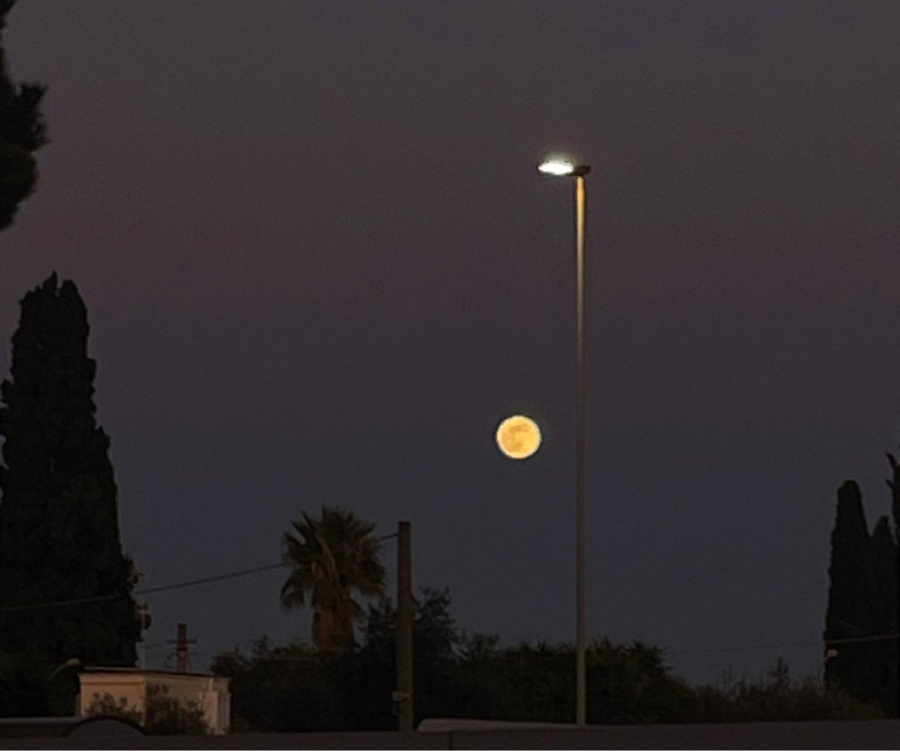 The Moon over Bari, Italia — full moon, Lunar Day 15