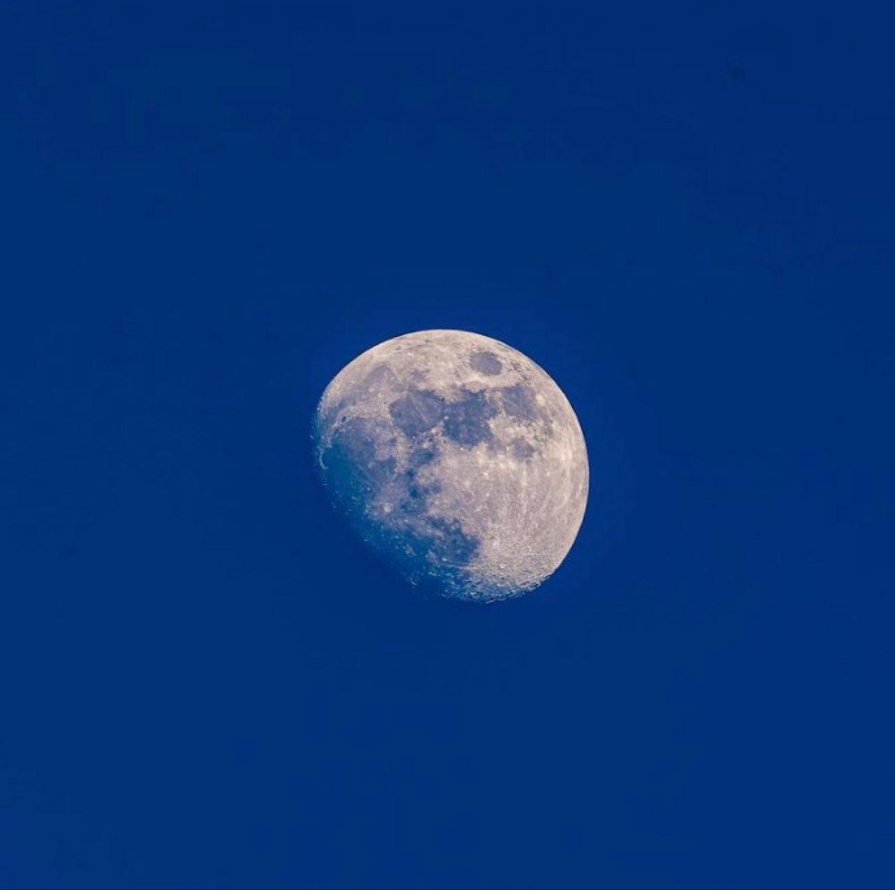 The Moon over Blackwood, United States — waning gibbous, Lunar Day 18