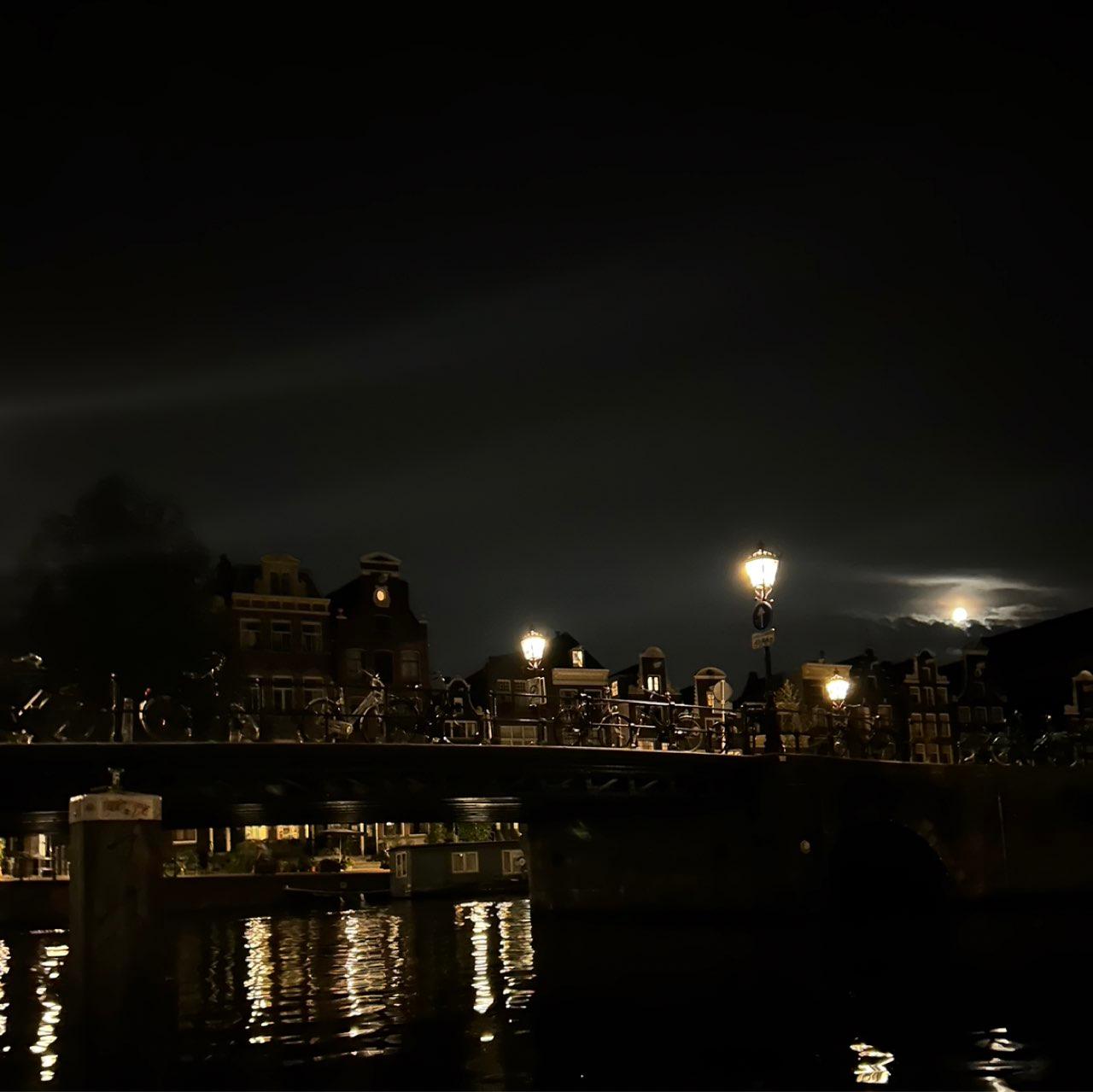 The Moon over Amsterdam, Nederland — waxing gibbous, Lunar Day 14