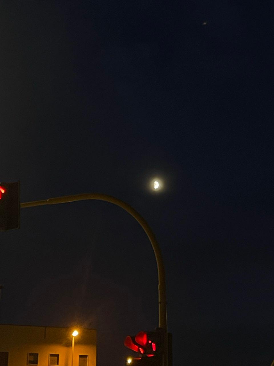 The Moon over Bari, Italy — waxing gibbous, Lunar Day 12