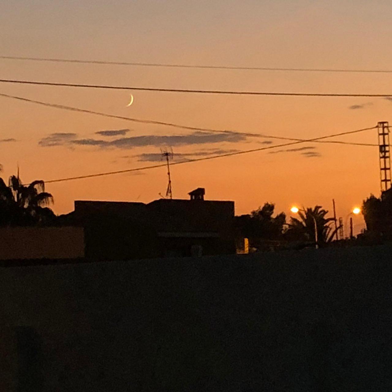 The Moon over Orxeta, España — waxing crescent, Lunar Day 4