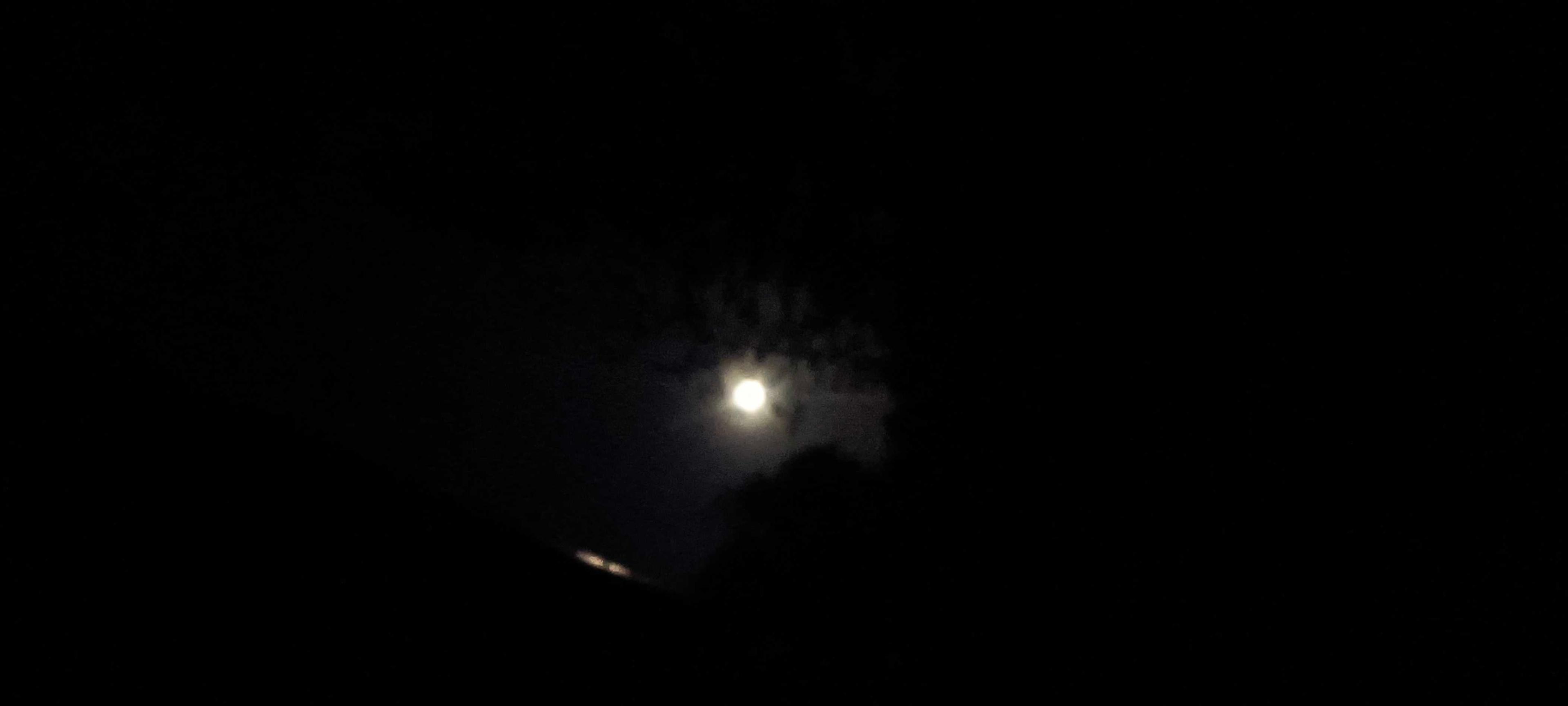 The Moon over Kraków, Polska — full moon, Lunar Day 15