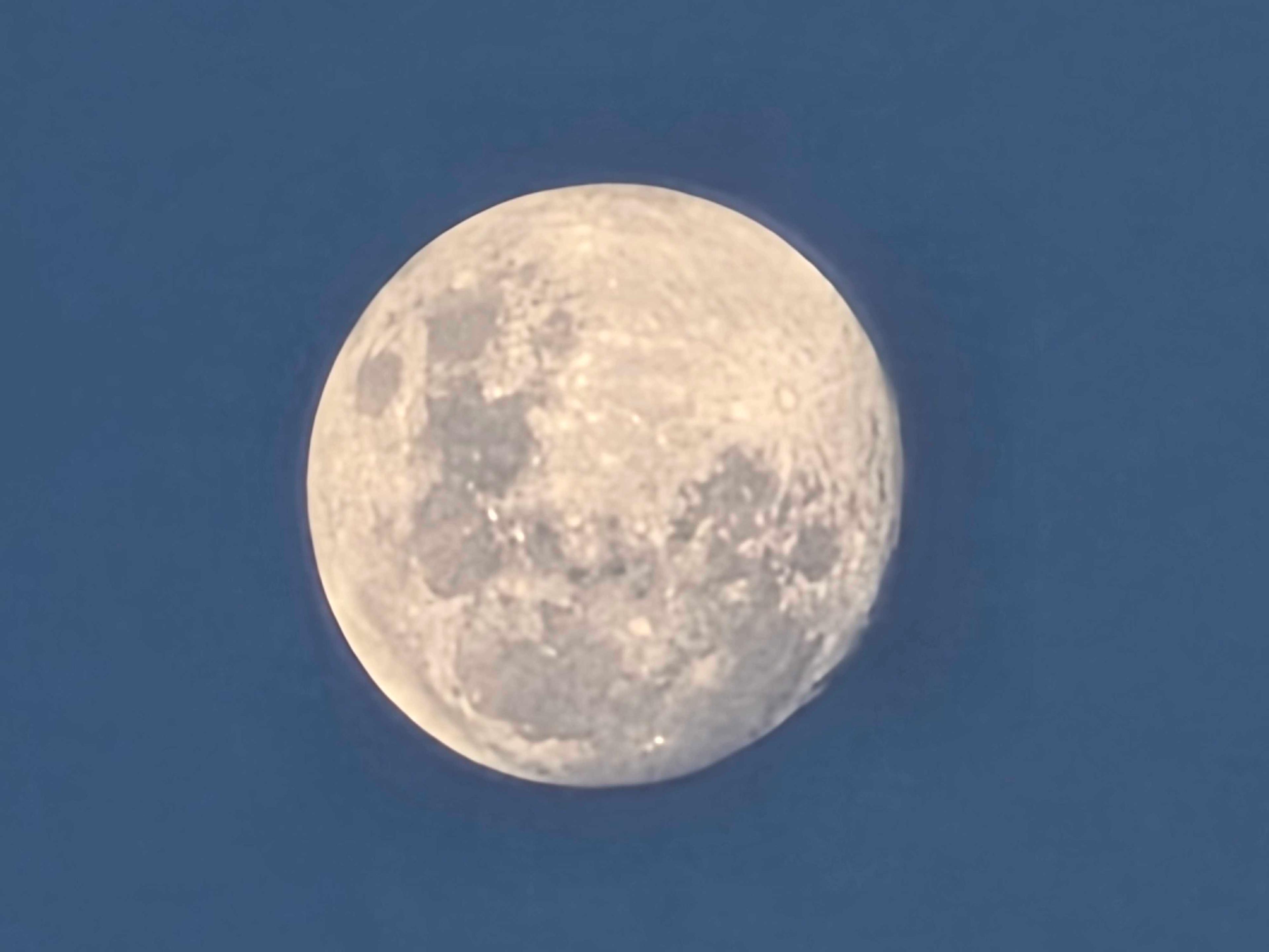 The Moon over Cambois, United Kingdom — full moon, Lunar Day 14