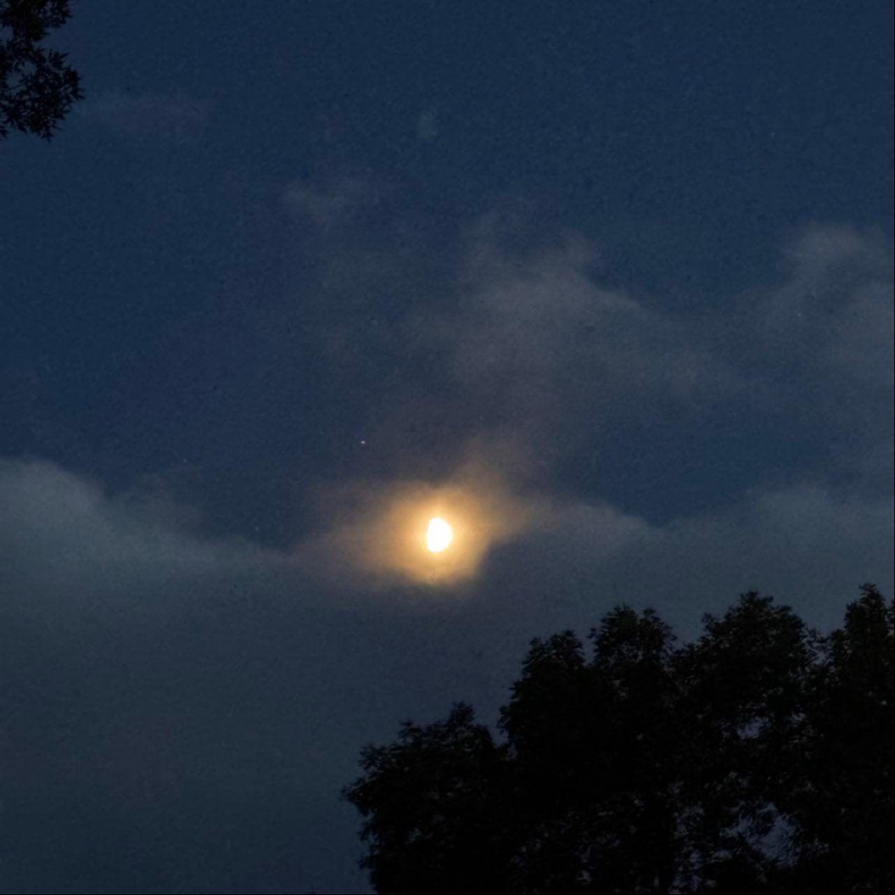 The Moon over Denver, United States β first quarter, Lunar Day 9