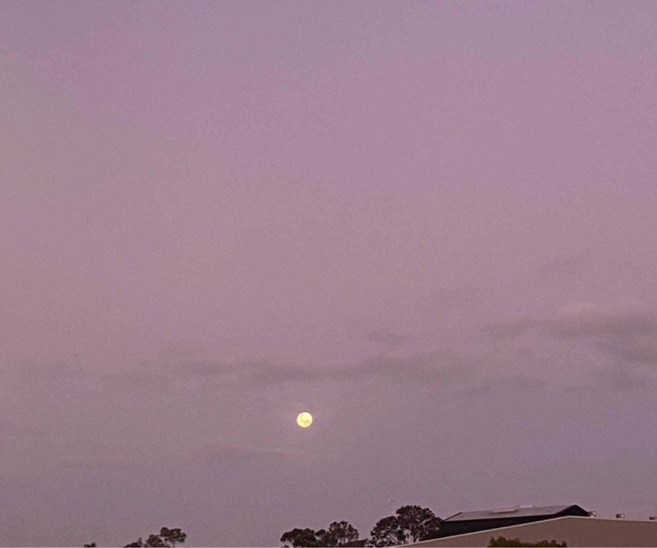 The Moon over Perth, Australia — full moon, Lunar Day 14