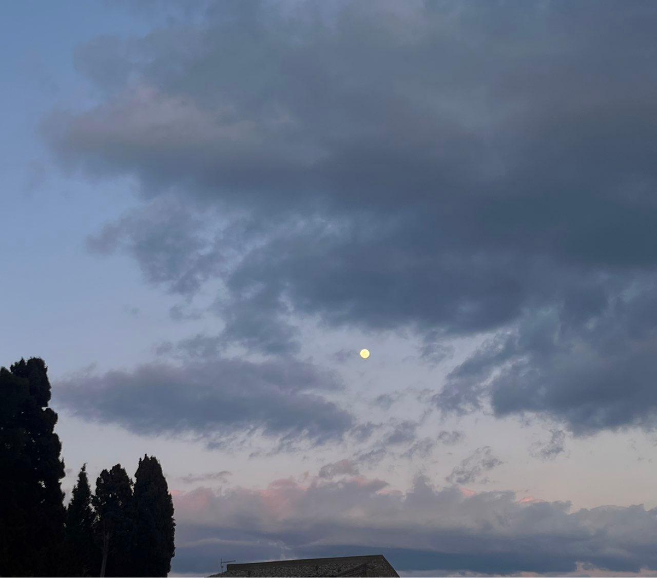 The Moon over Palermo, Italia — full moon, Lunar Day 14