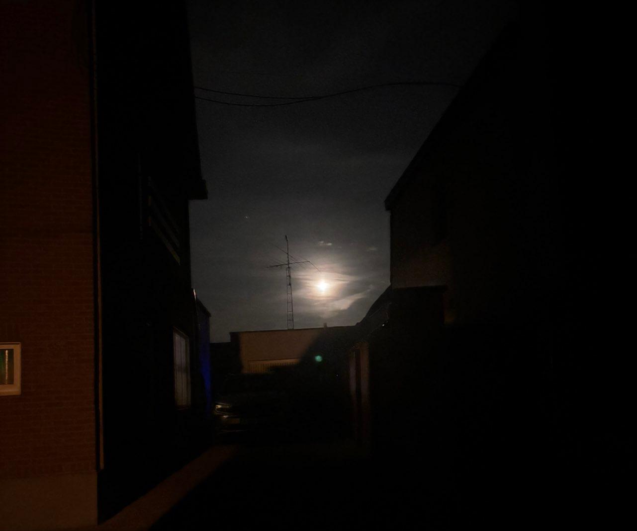 The Moon over Zele, België — full moon, Lunar Day 16