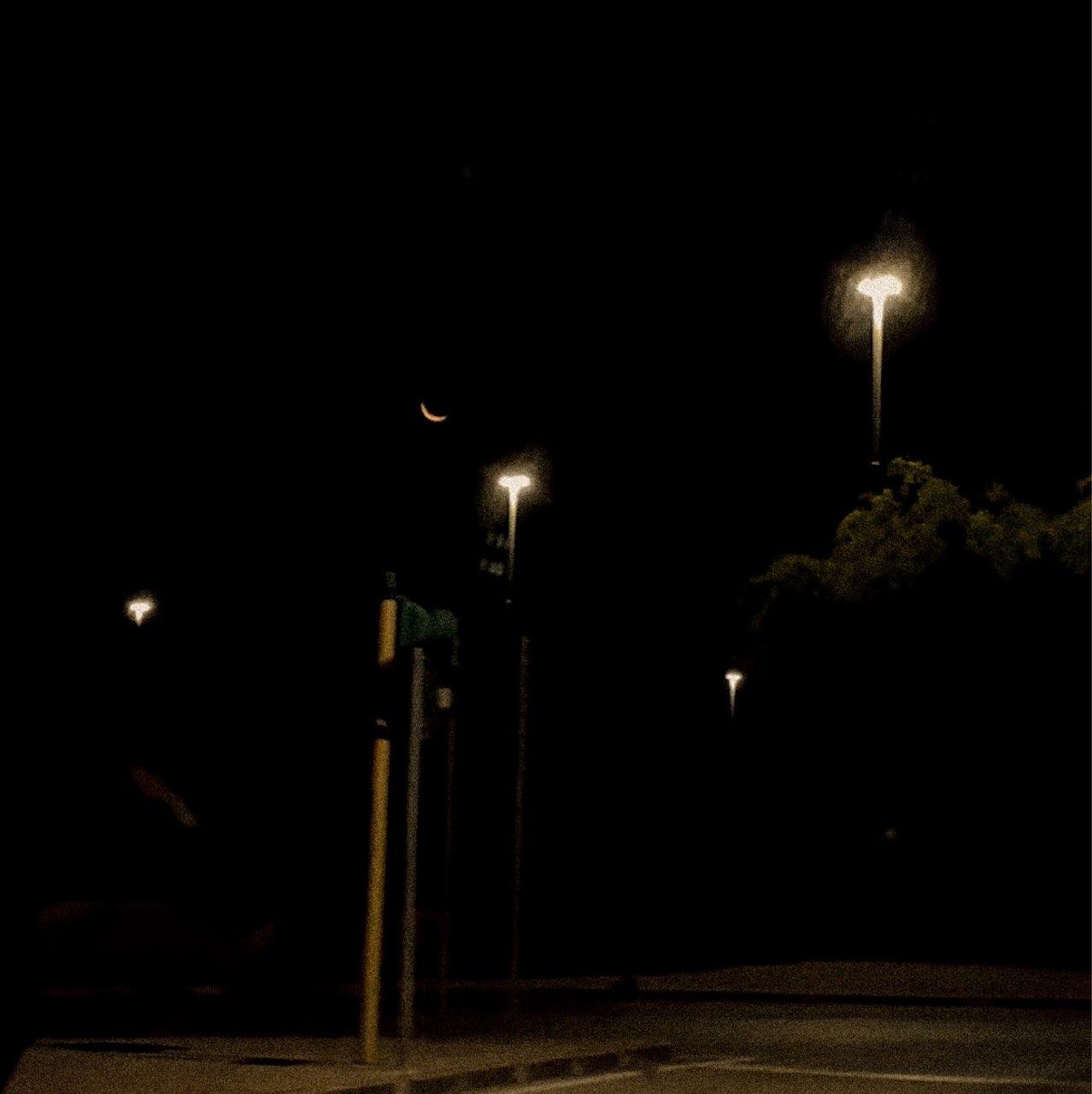The Moon over Bari, Italia — waning crescent, Lunar Day 26