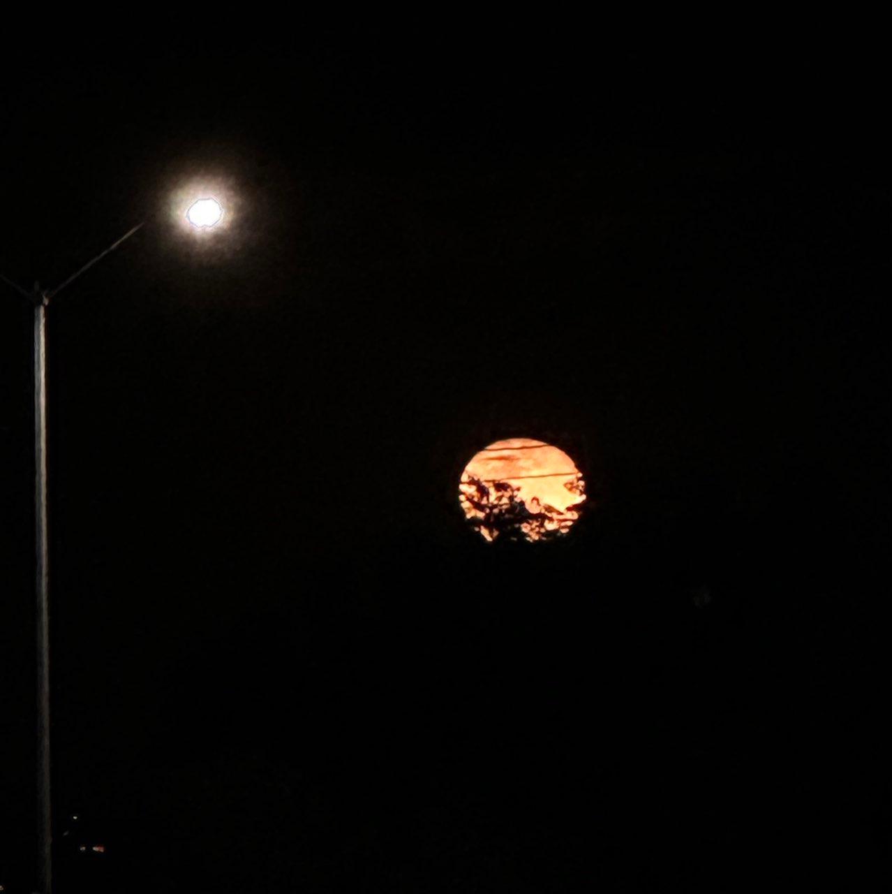 The Moon over Cabo San Lucas, México — waning gibbous, Lunar Day 17