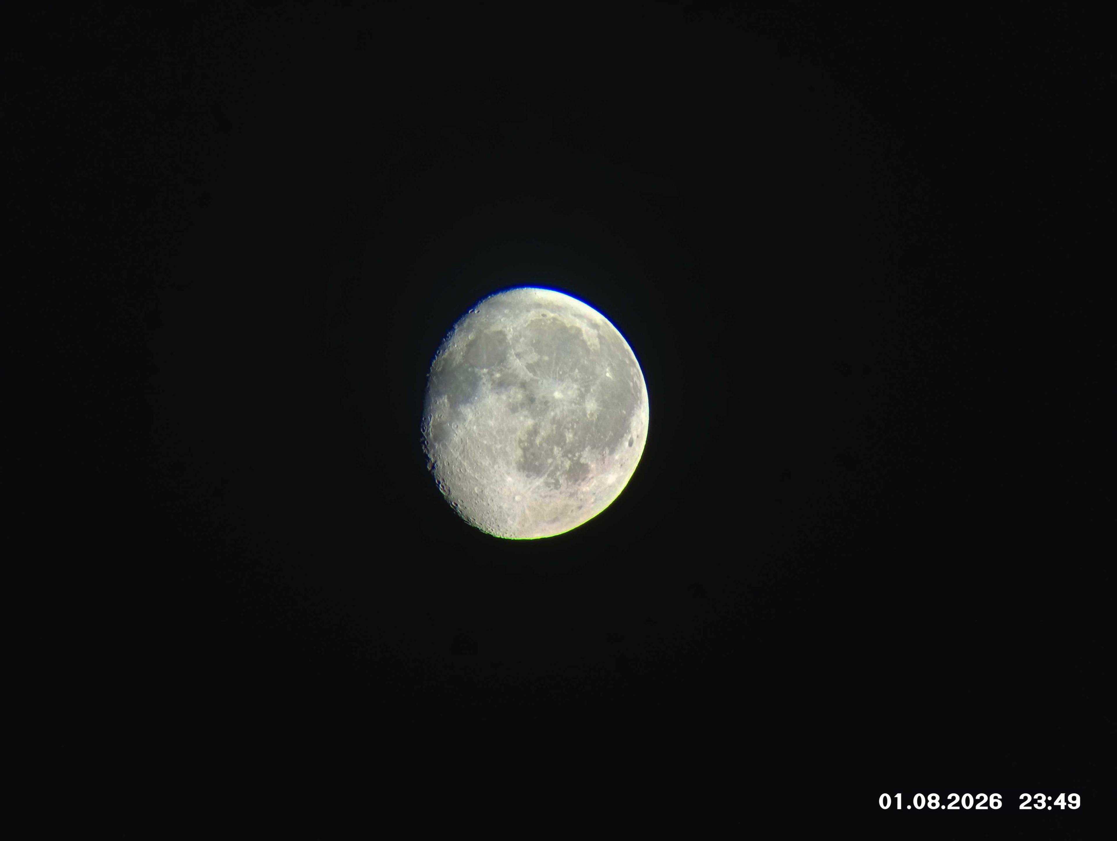 The Moon over санатория, Россия — waning gibbous, Lunar Day 19