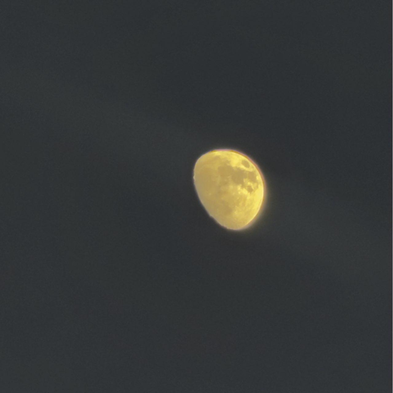 The Moon over Honolulu, United States — waxing gibbous, Lunar Day 12