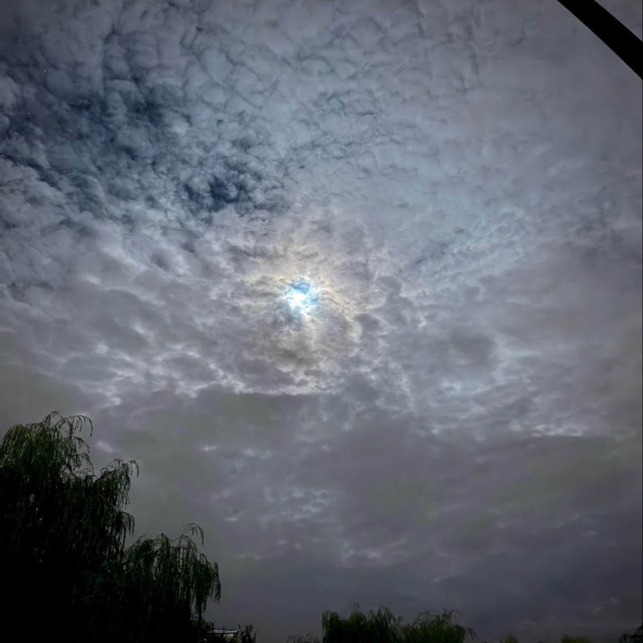 The Moon over Minsk, Belarus — waning gibbous, Lunar Day 20