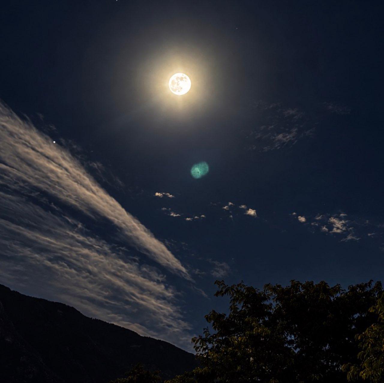 The Moon over Colorado Springs, United States — full moon, Lunar Day 17