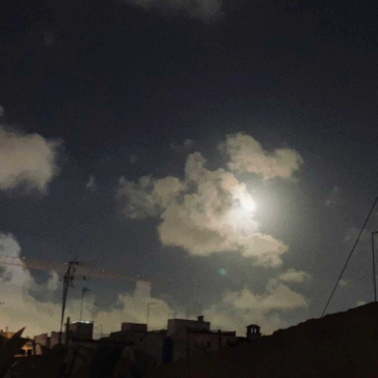 The Moon over València, España — full moon, Lunar Day 16
