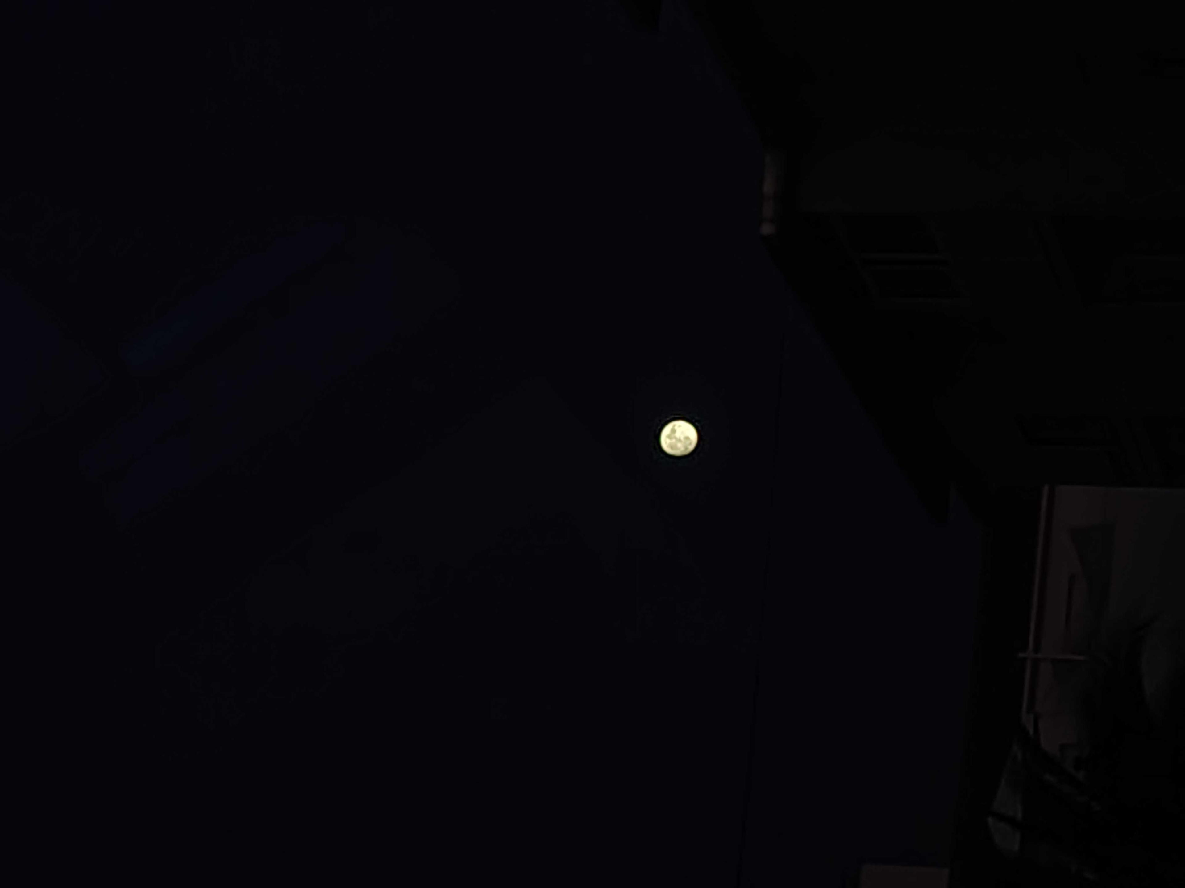 The Moon over Vejer de la Frontera, España — waxing gibbous, Lunar Day 14