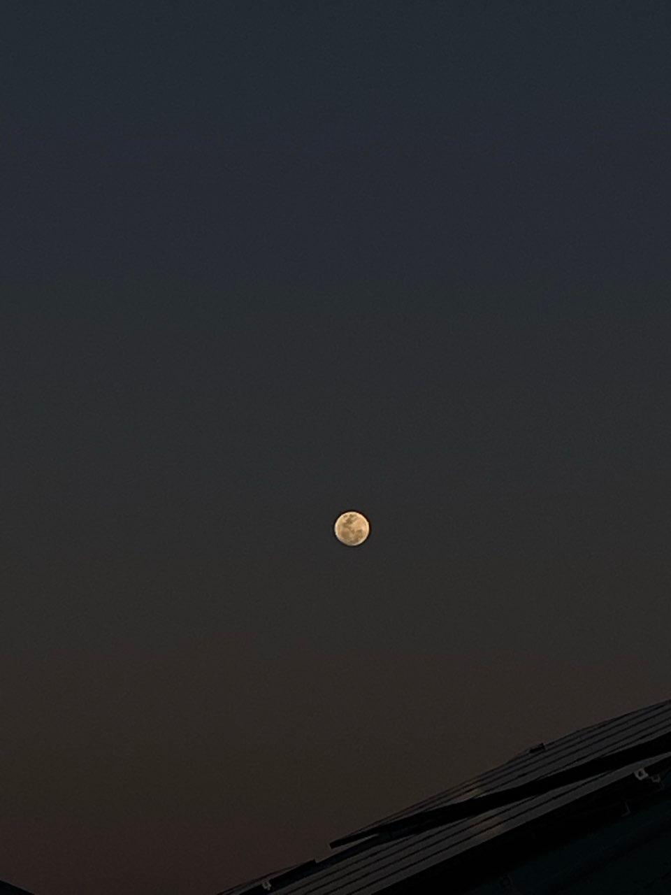 The Moon over Pearsall, Australia — full moon, Lunar Day 15