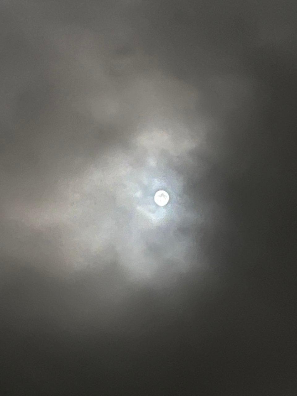 The Moon over Kaltenkirchen, Deutschland — full moon, Lunar Day 15