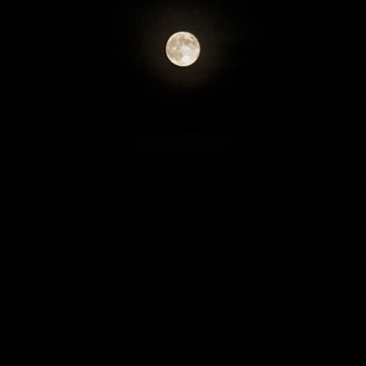 The Moon over Edmonton, Canada — waning gibbous, Lunar Day 18