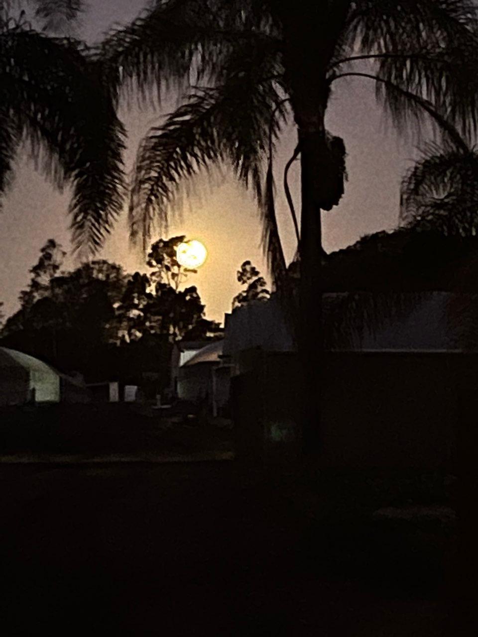 The Moon over Liverpool, Australia — full moon, Lunar Day 16