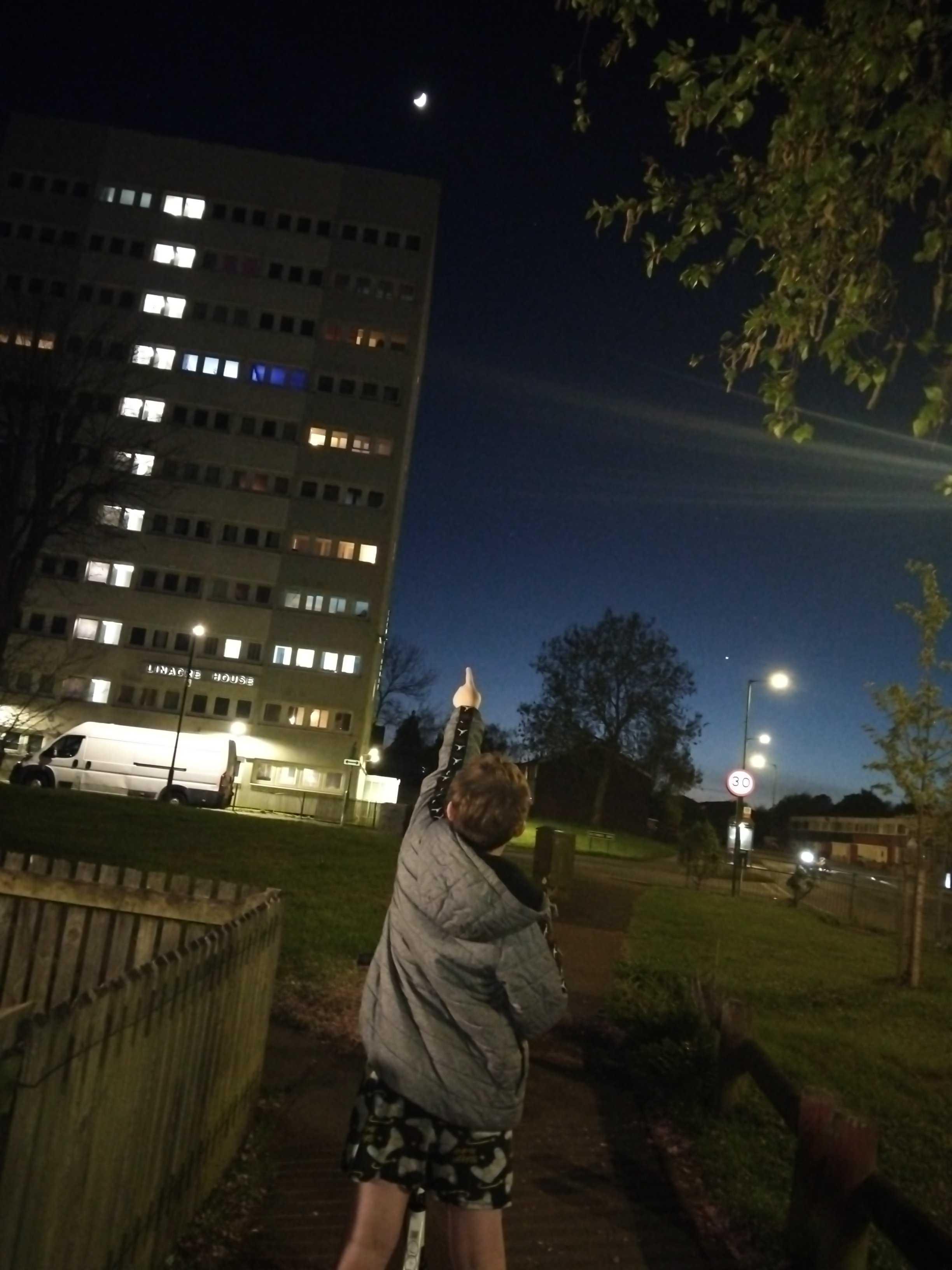 The Moon over United Kingdom — first quarter, Lunar Day 7