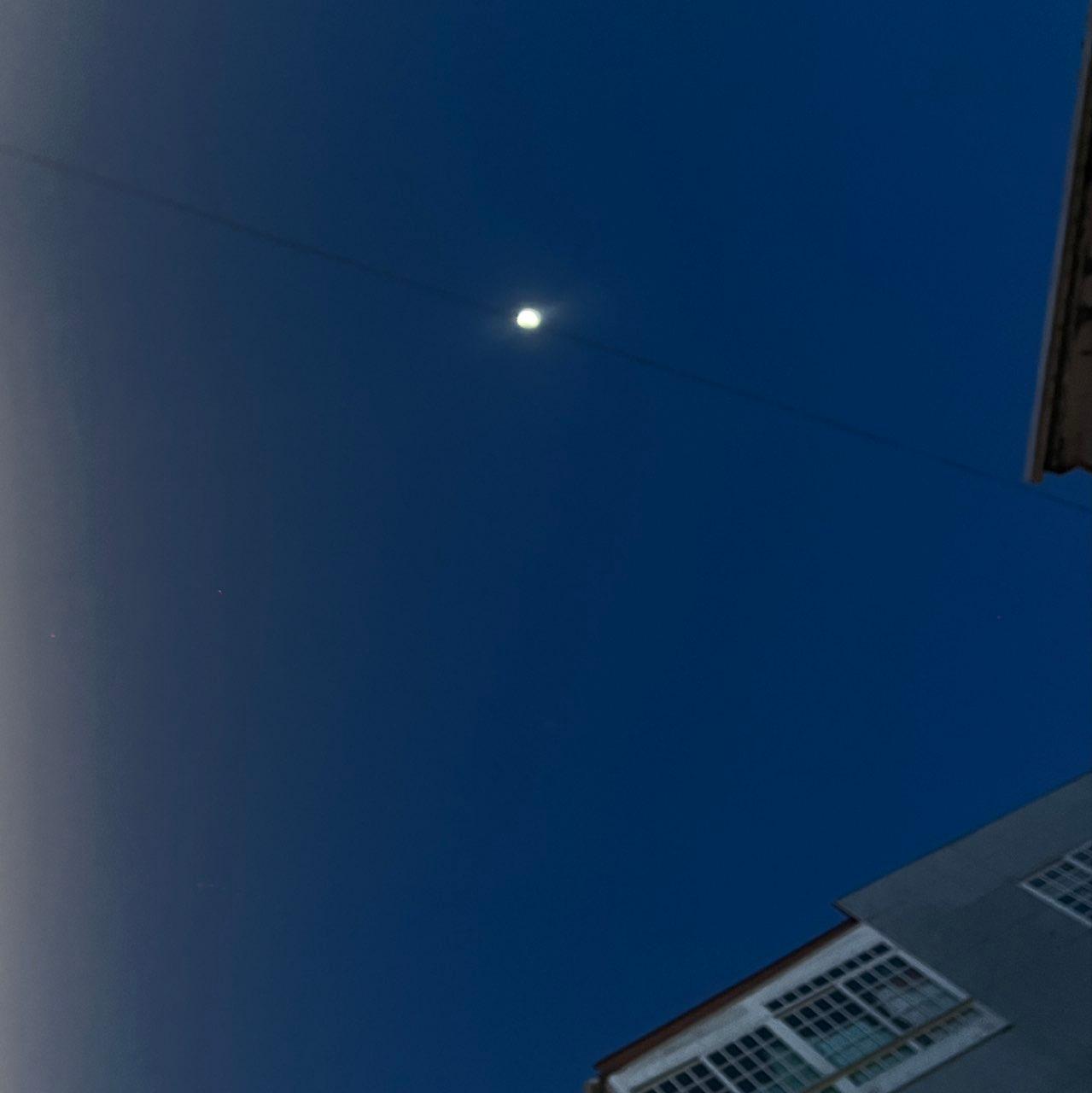 The Moon over O Grove, España — first quarter, Lunar Day 8