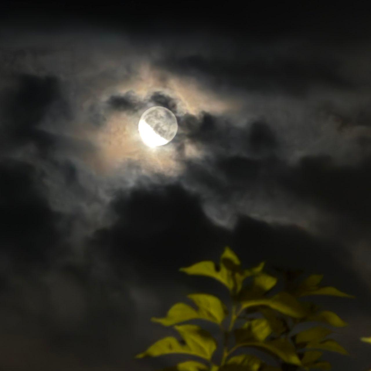 The Moon over Nepal — full moon, Lunar Day 15