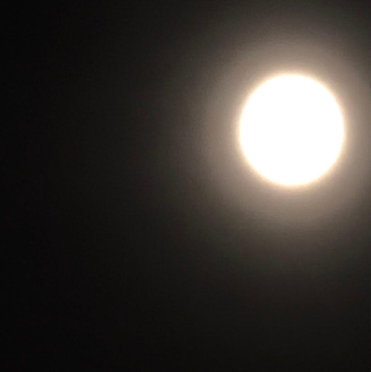 The Moon over Oostende, Belgium — full moon, Lunar Day 15