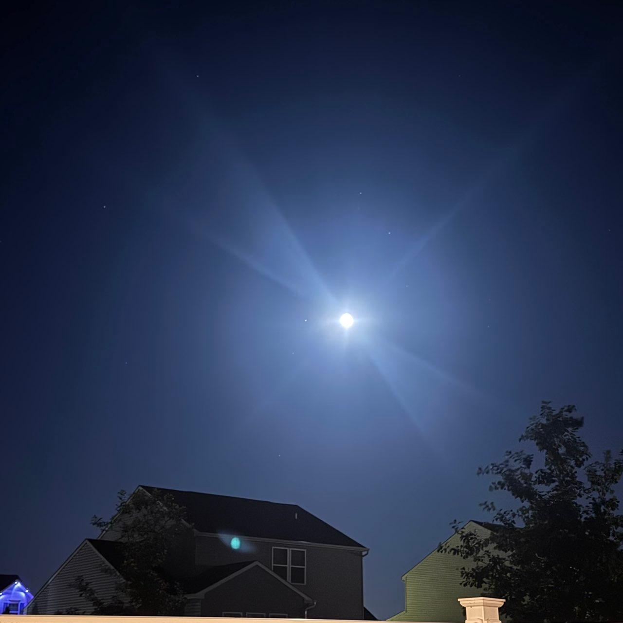 The Moon over Dover, United States โ full moon, Lunar Day 15