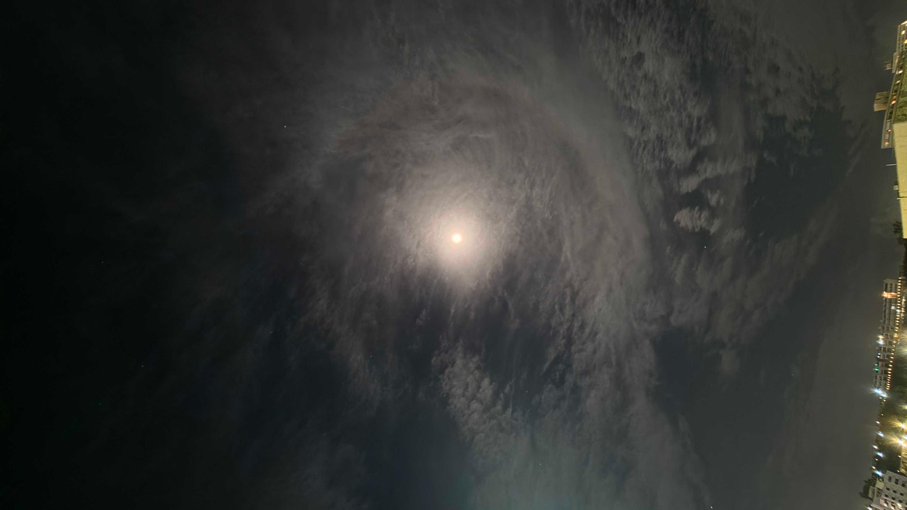 The Moon over Machananao East, Guam — full moon, Lunar Day 17