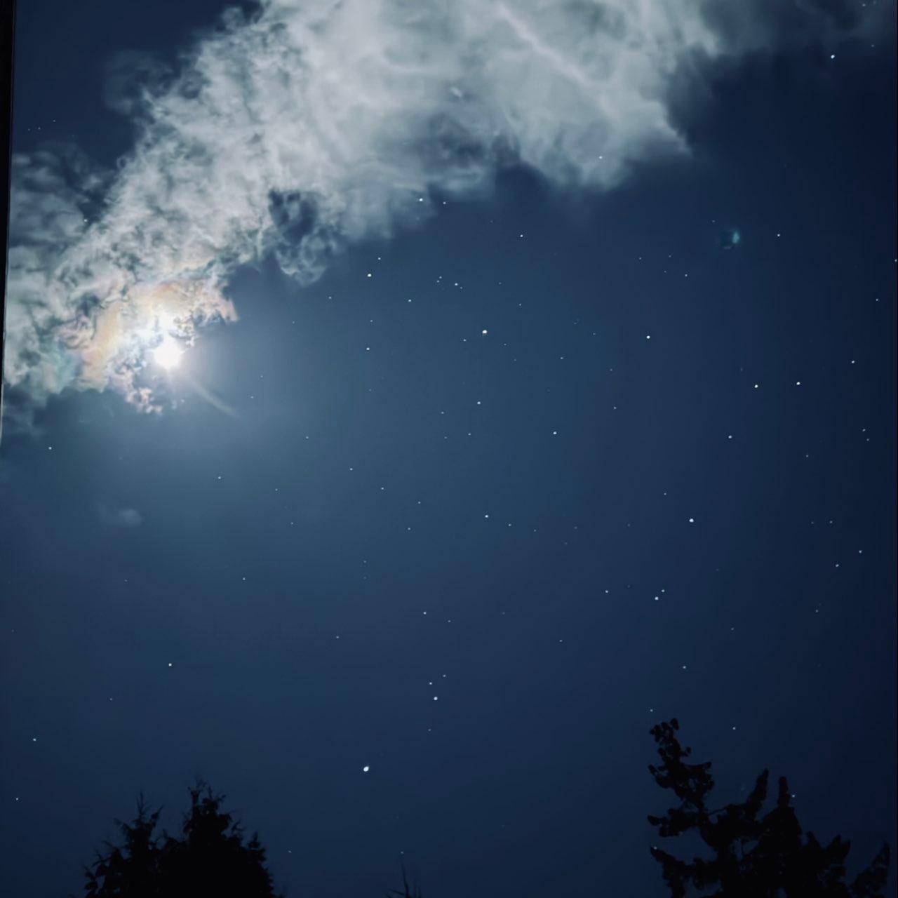 The Moon over Gibsons, Canada — waxing gibbous, Lunar Day 11