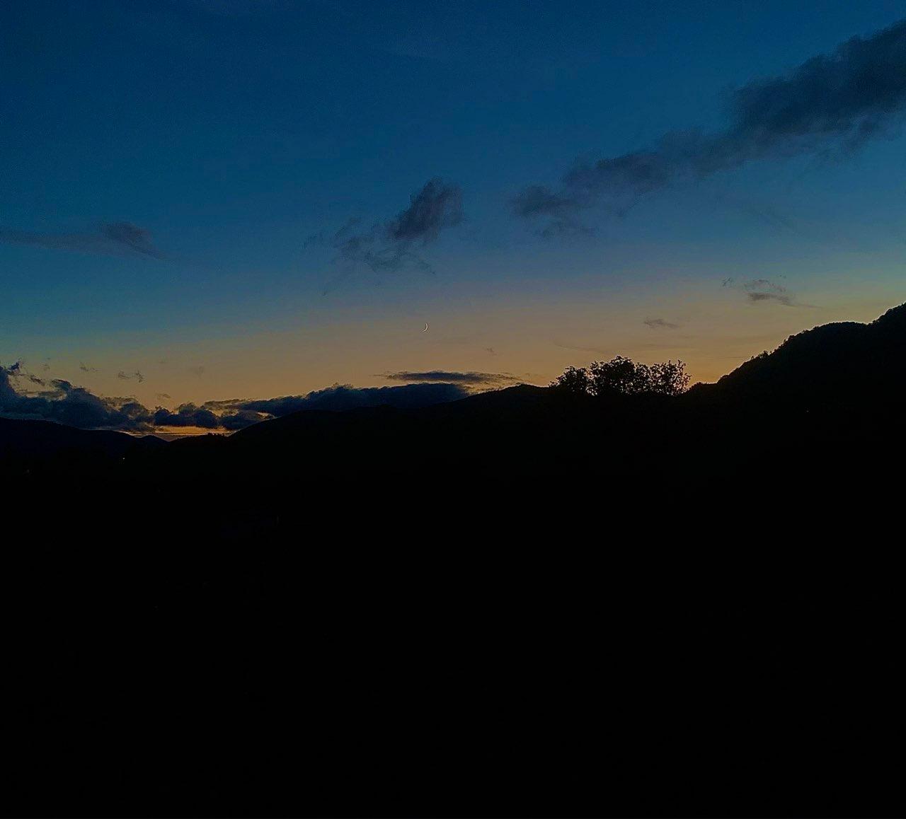 The Moon over Avellino, Italia — waxing crescent, Lunar Day 4