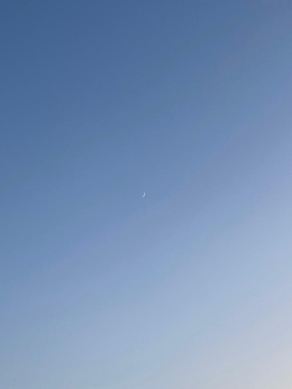 The Moon over Castellaneta, Italy — waxing crescent, Lunar Day 6
