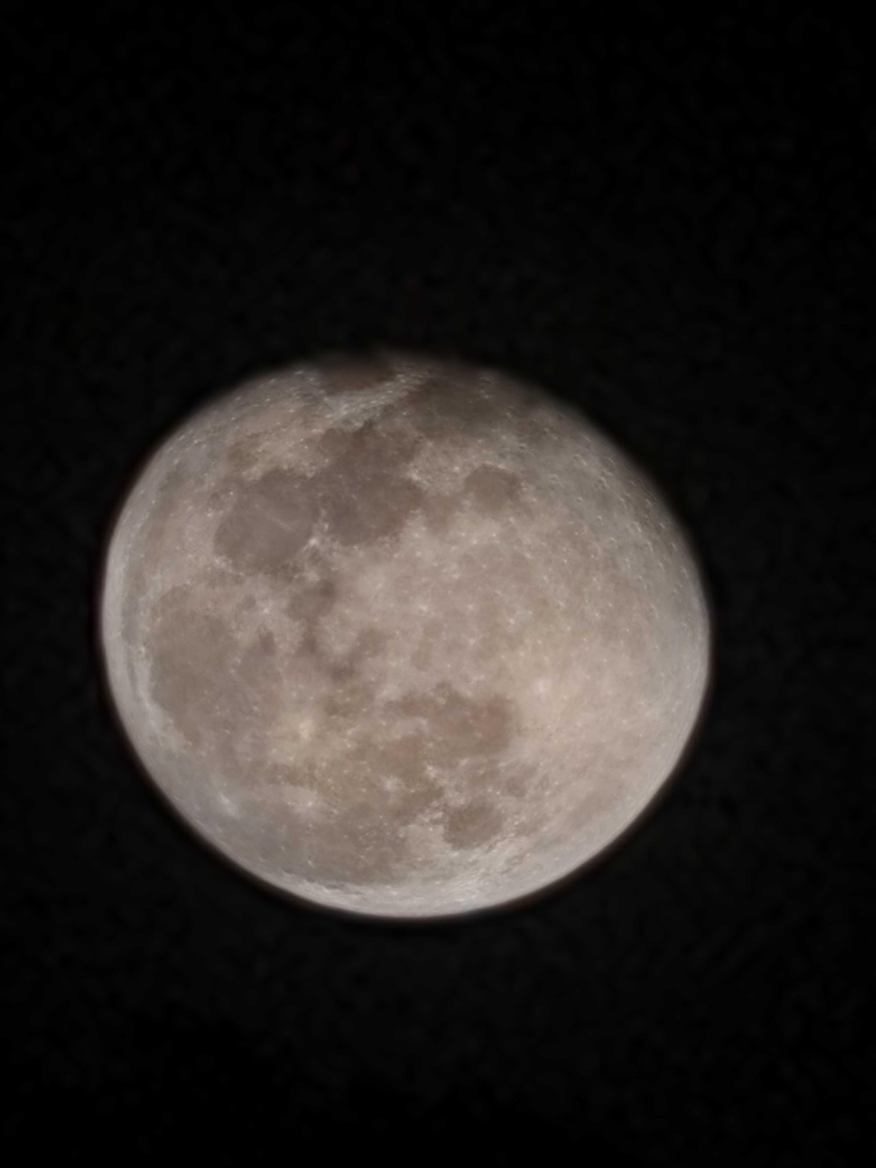 The Moon over Mérida, México — waning gibbous, Lunar Day 18
