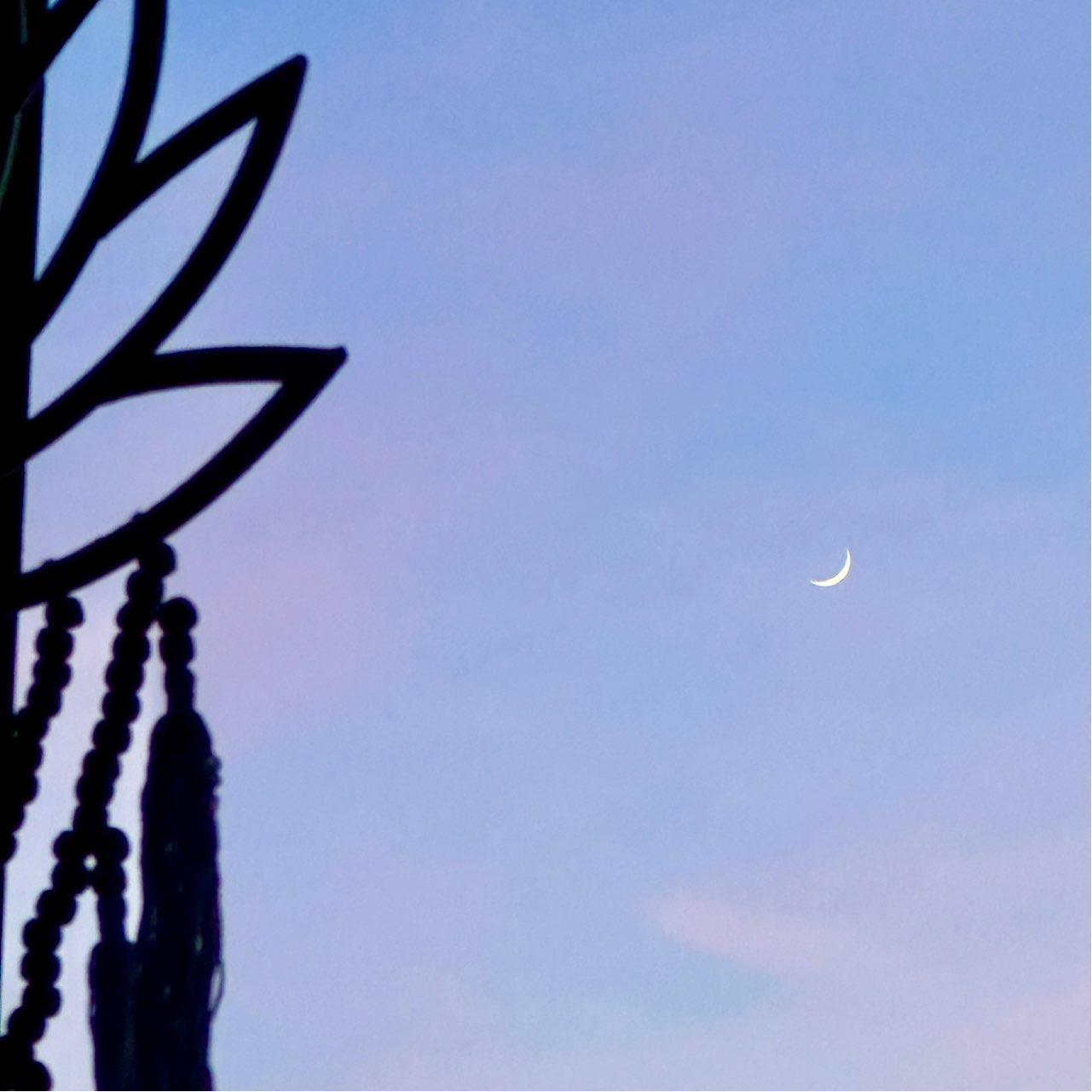 The Moon over Zevenaar, Nederland — waxing crescent, Lunar Day 4