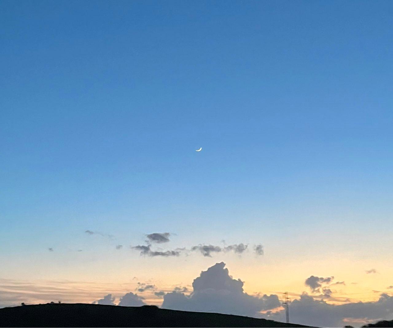 The Moon over Santadi, Italia — waxing crescent, Lunar Day 3