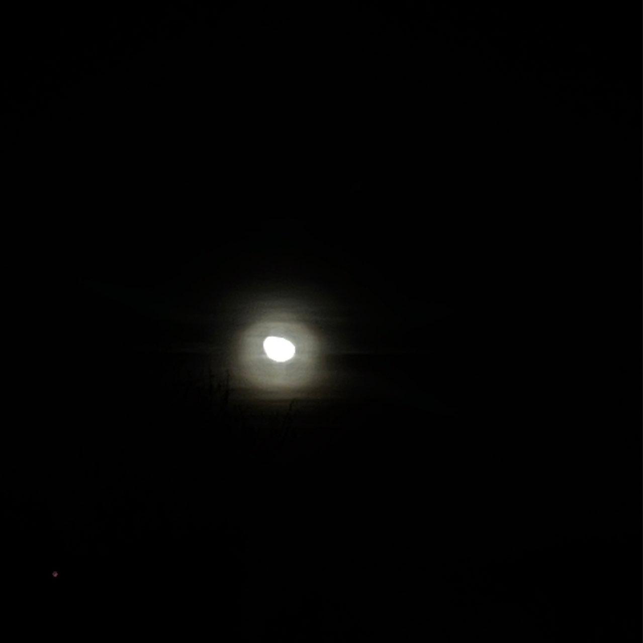 The Moon over Castelmarte, Italia — waning gibbous, Lunar Day 21