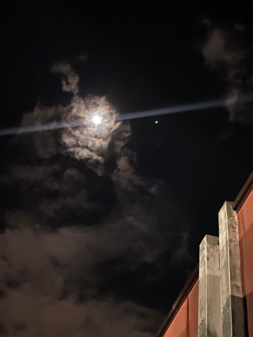 The Moon over Bari, Italy — waning gibbous, Lunar Day 20