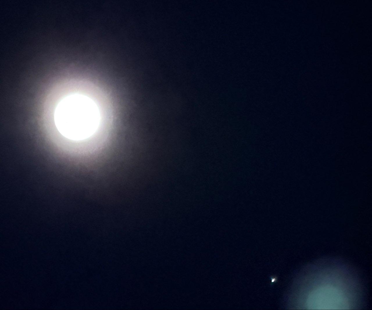 The Moon over Dagenham, United Kingdom — full moon, Lunar Day 16