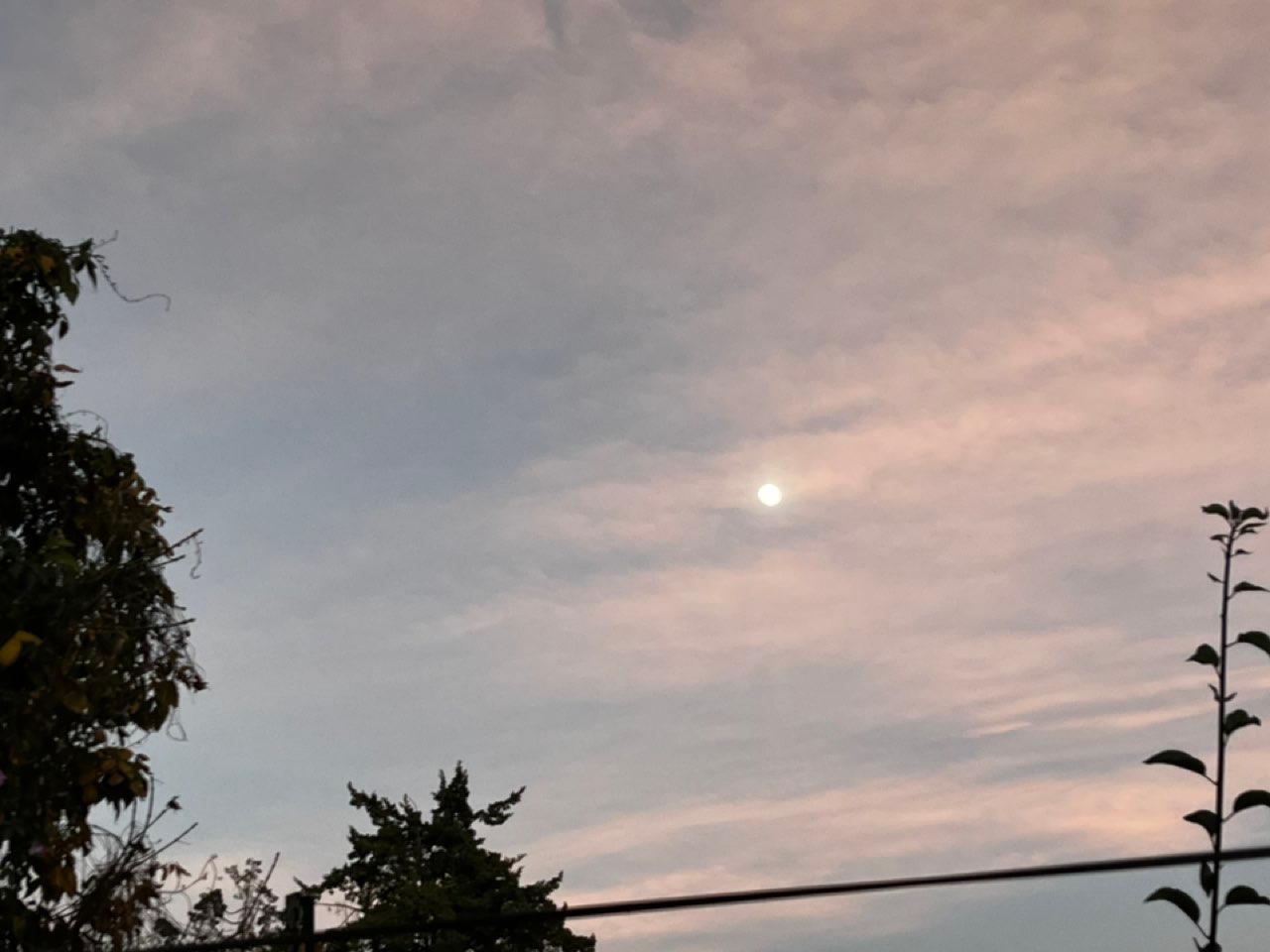 The Moon over Cuauhtémoc, México — waxing gibbous, Lunar Day 11