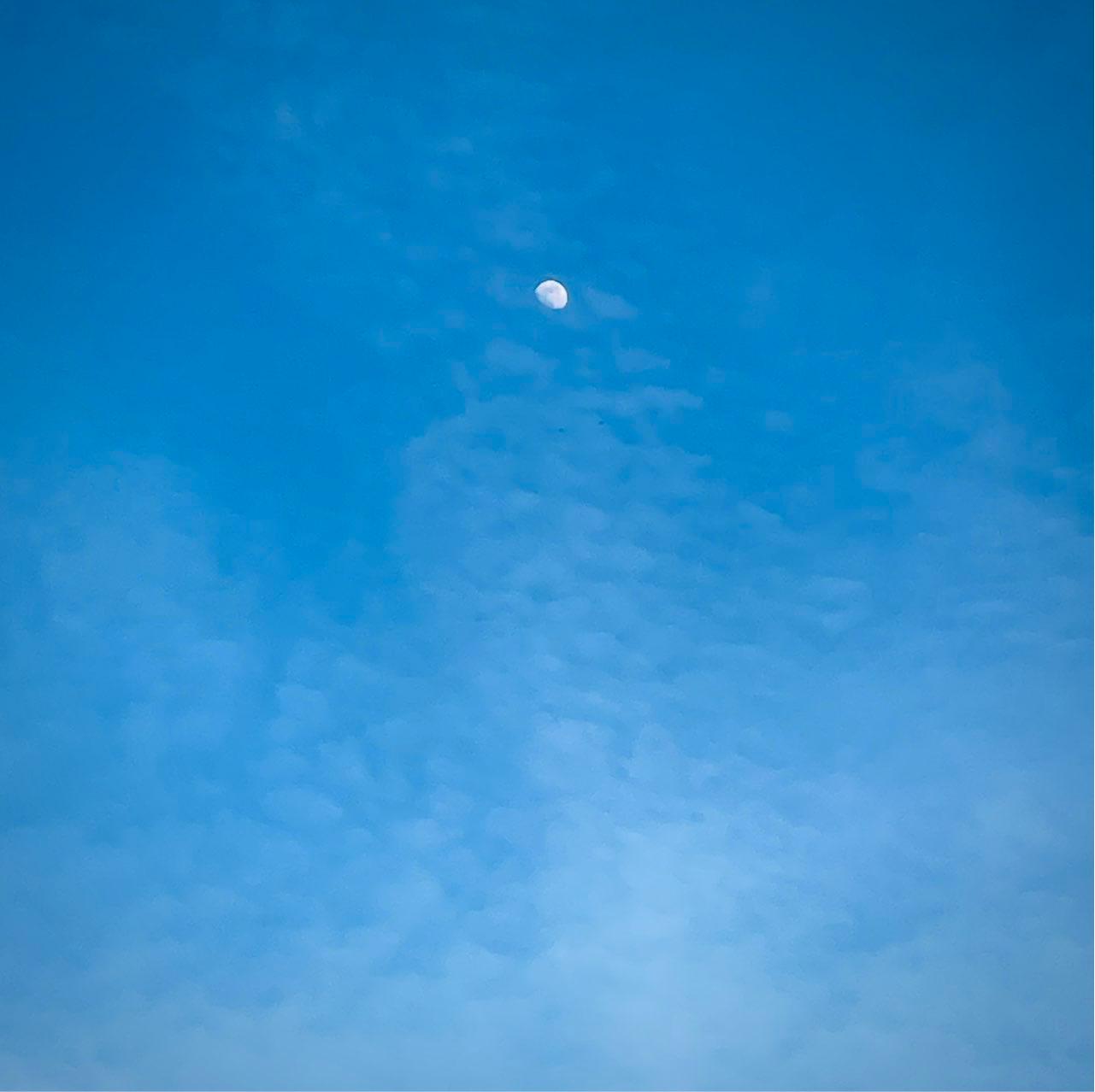 The Moon over Ghent, Belgium — waxing gibbous, Lunar Day 11