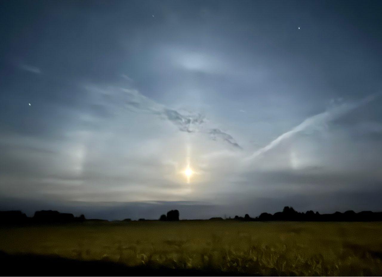 The Moon over Brenguļu pag., Latvia — full moon, Lunar Day 15