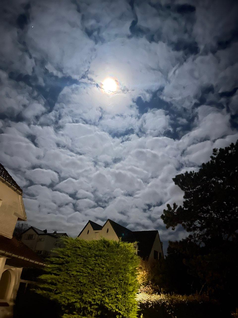 The Moon over Koksijde, België — full moon, Lunar Day 14