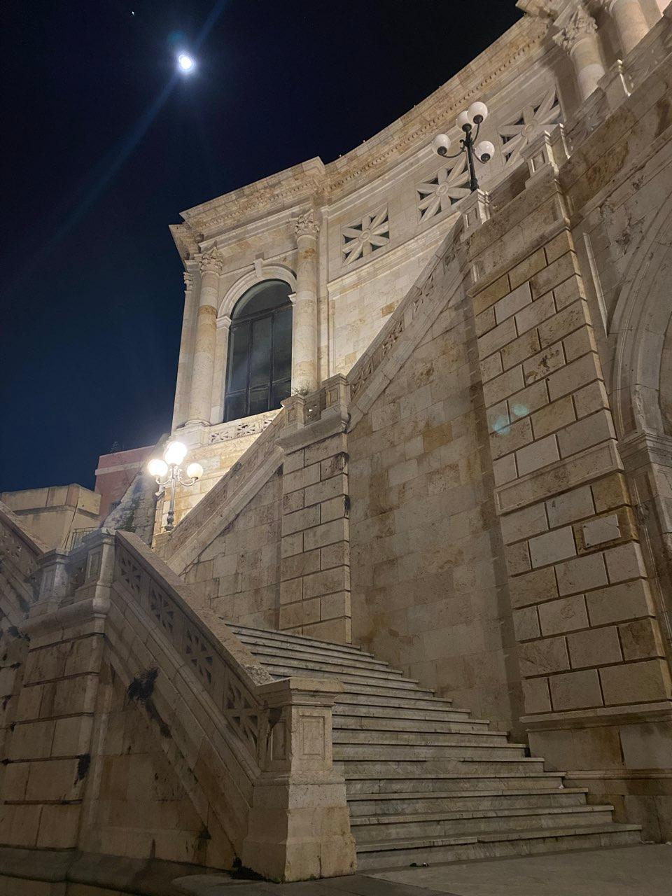 The Moon over Cagliari, Italia — full moon, Lunar Day 15