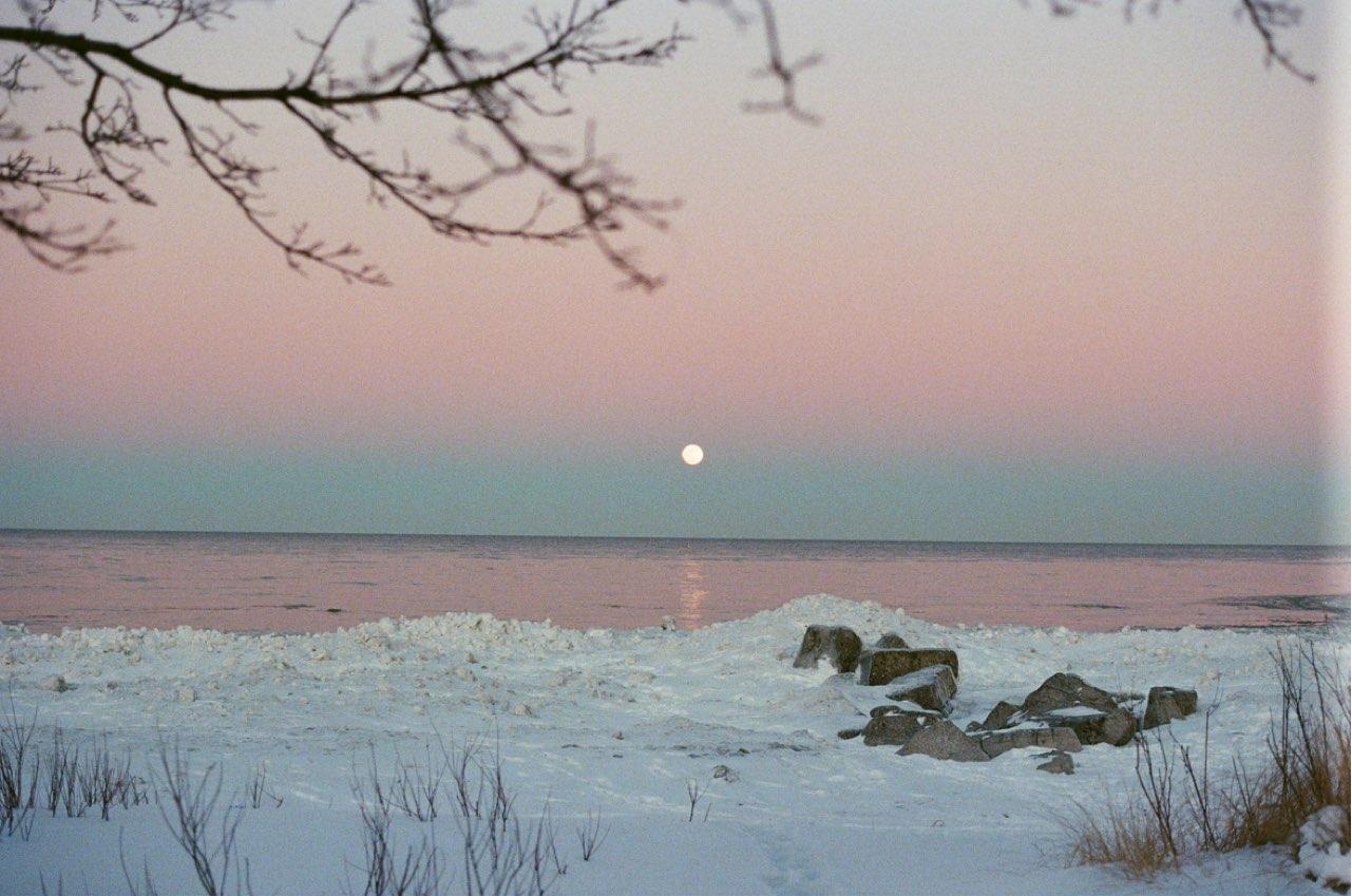 The Moon over Hamilton, Canada — full moon, Lunar Day 15