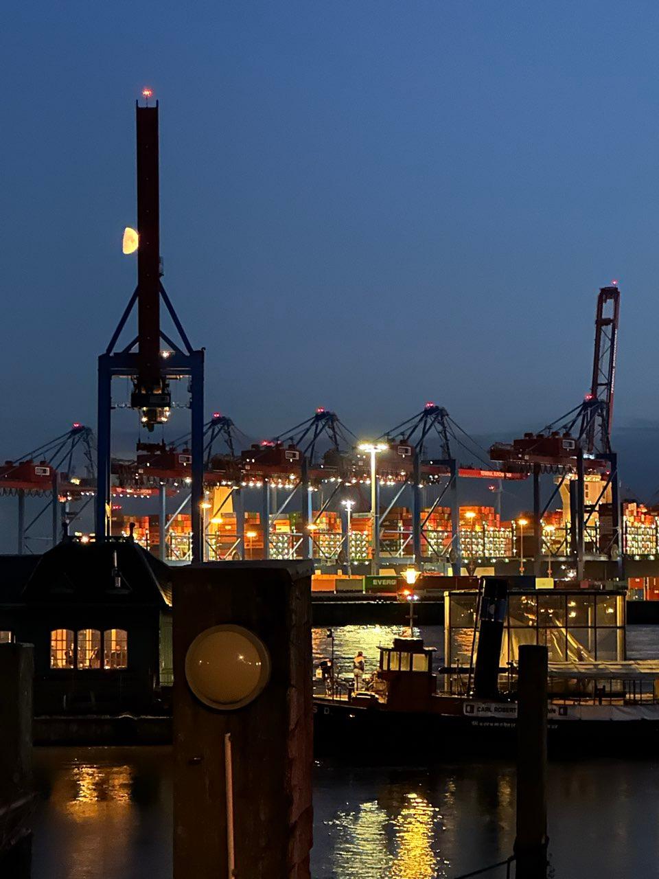 The Moon over Hamburg, Deutschland — first quarter, Lunar Day 10