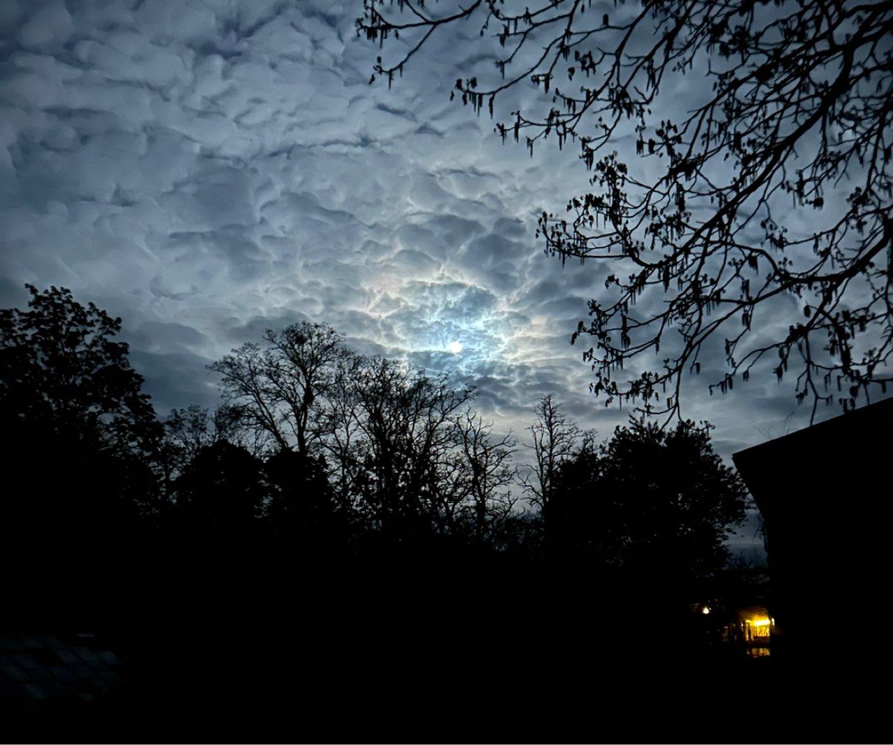 The Moon over Lunow-Stolzenhagen, Germany — full moon, Lunar Day 16